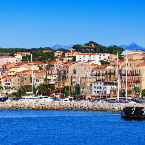Le village de Propriano et son port en Corse du sud