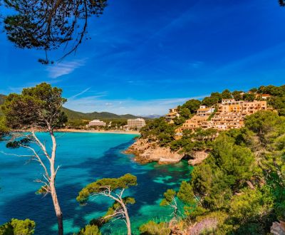 L'île de Majorque et le littoral de Canyamel durant une location de yacht aux Baléares