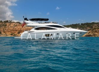 LOCATION YACHT SUNSEEKER MANHATTAN 70 B